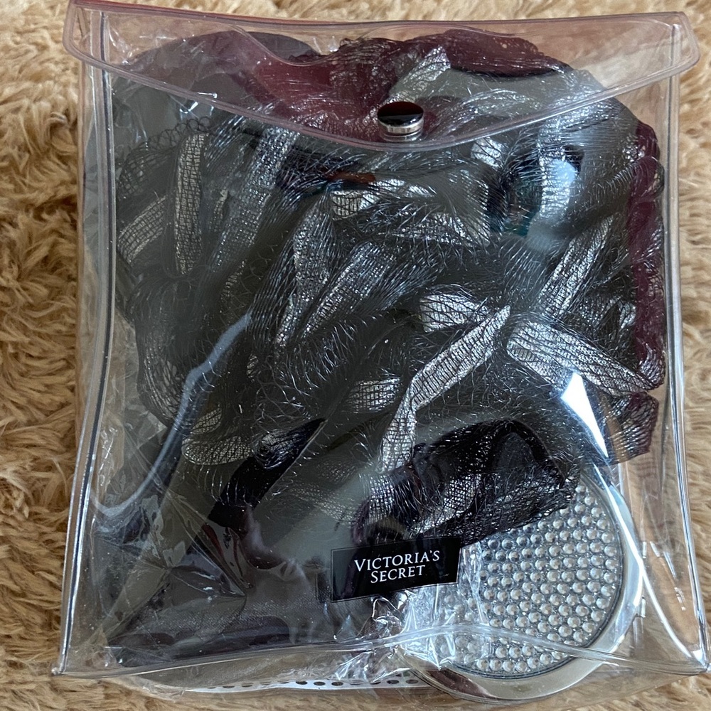 🆕Victoria's Secret Black and Silver Bath Pouf Duo Glam Set